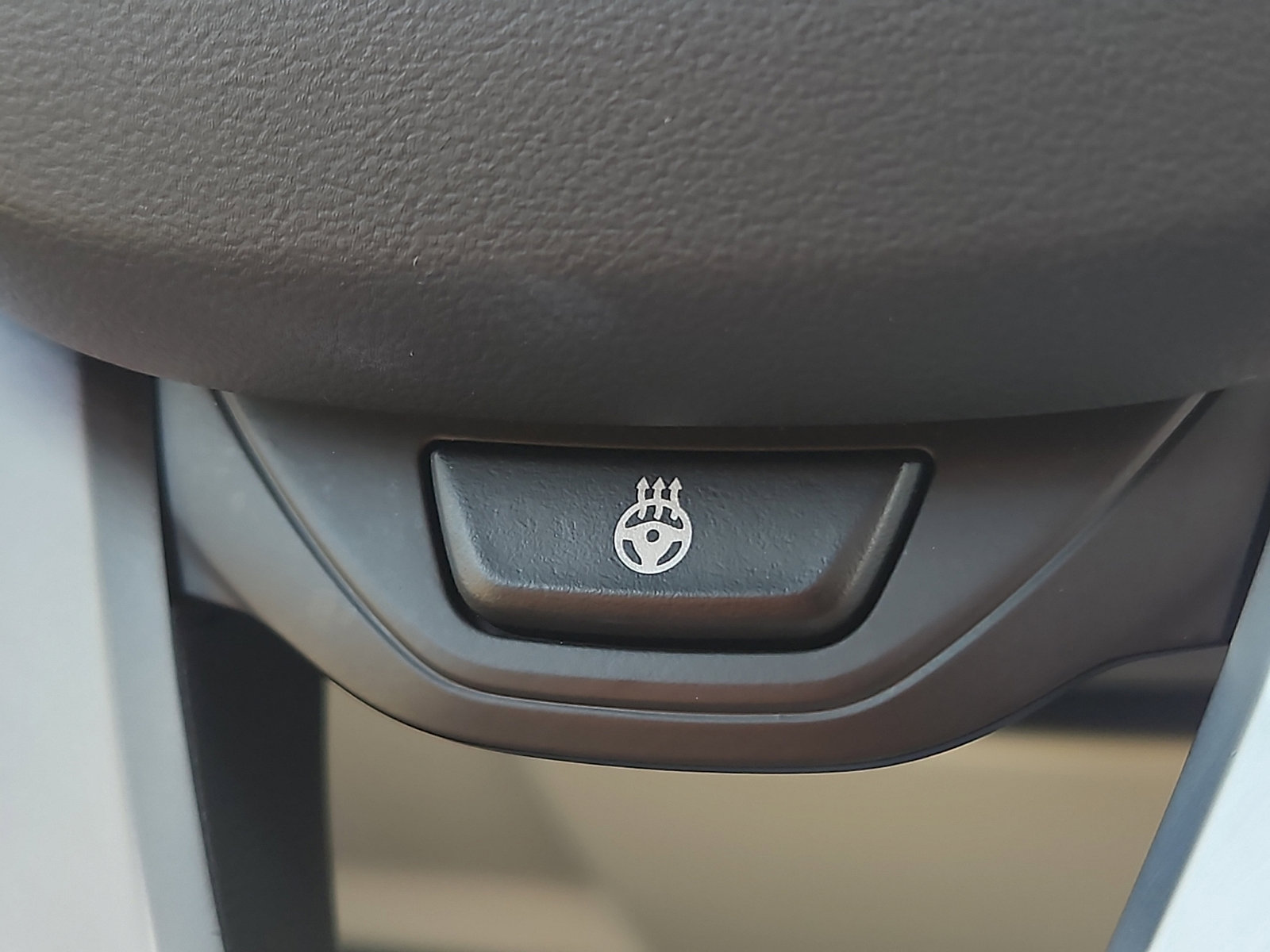 Used 2023 BMW 330i xDrive Sedan w/ Driving Assistance Package image 26