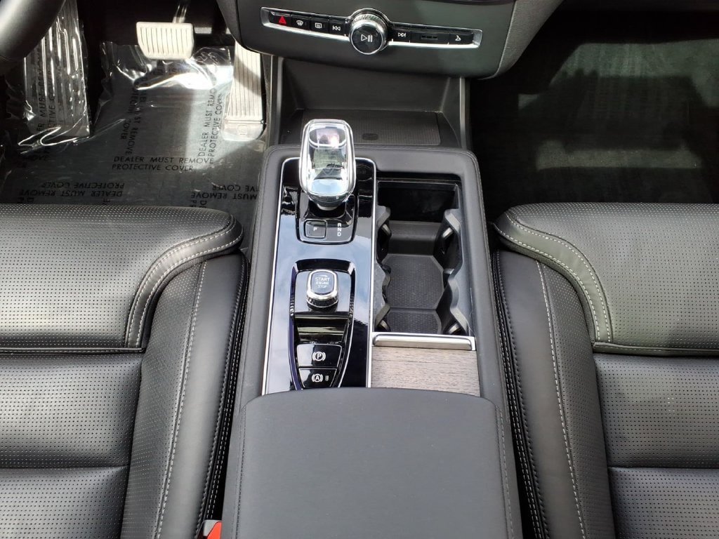 Certified 2026 Volvo XC90 B6 Ultra AWD/4WD image 21