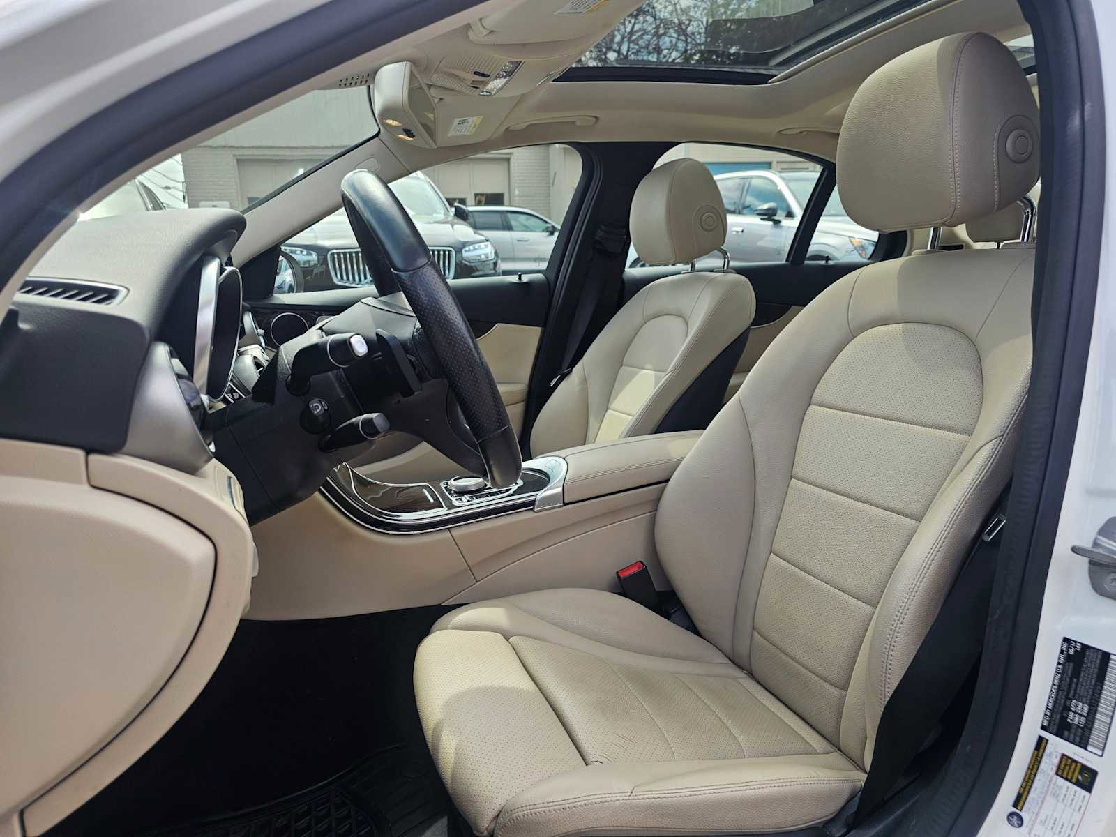Used 2017 Mercedes-Benz C 300 4MATIC Sedan image 21