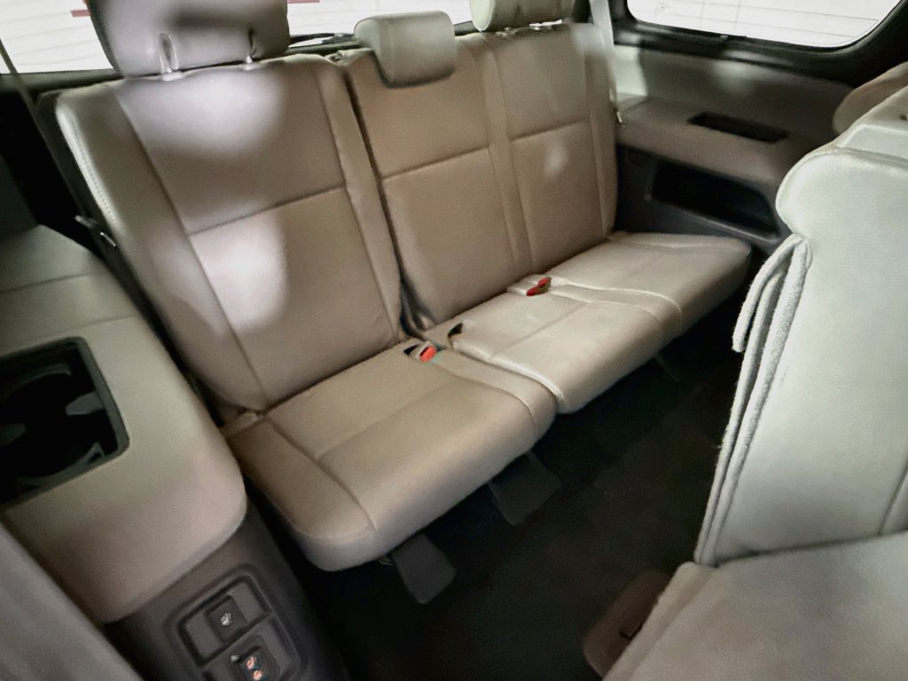Used 2018 Toyota Sequoia Limited w/ Safety & Convenience Package AWD/4WD image 32
