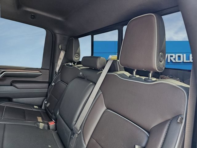 Used 2025 GMC Sierra 3500 Denali AWD/4WD image 34