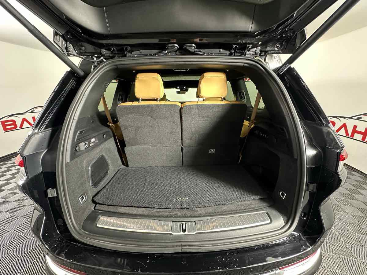 Used 2021 Jeep Grand Cherokee L Summit AWD/4WD image 21