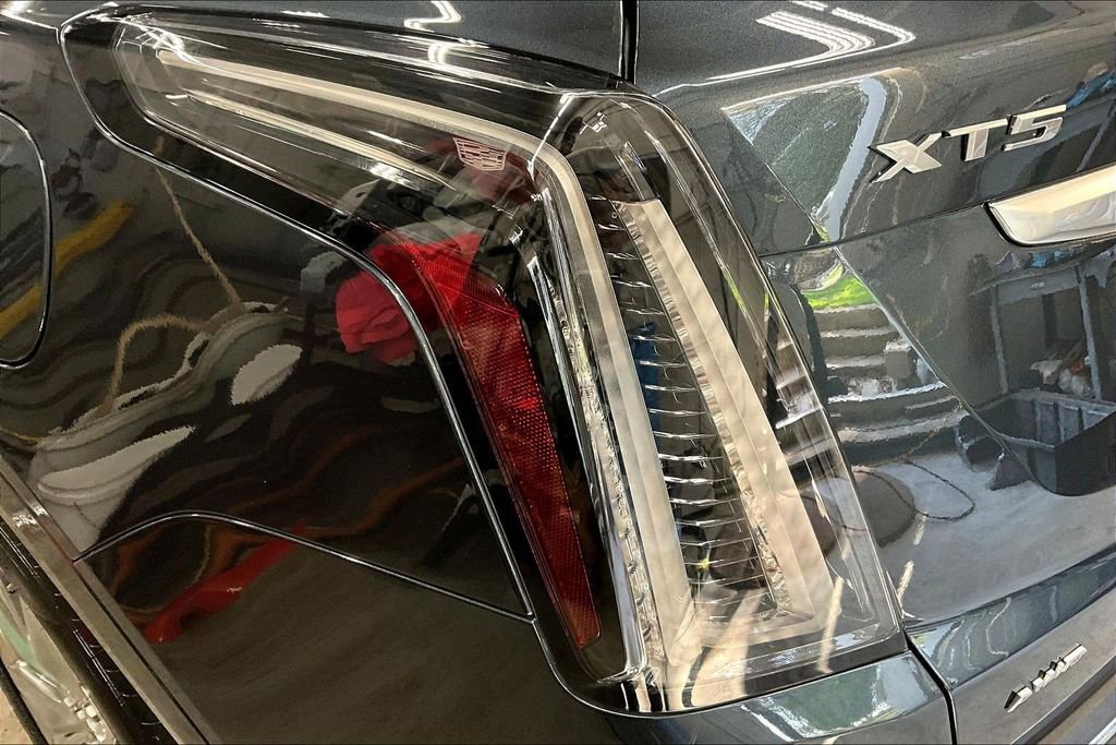 Used 2020 Cadillac XT5 Sportv AWD/4WD image 23
