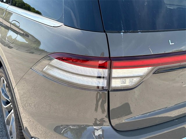 New 2025 Lincoln Aviator AWD w/ Equipment Group 101A image 11