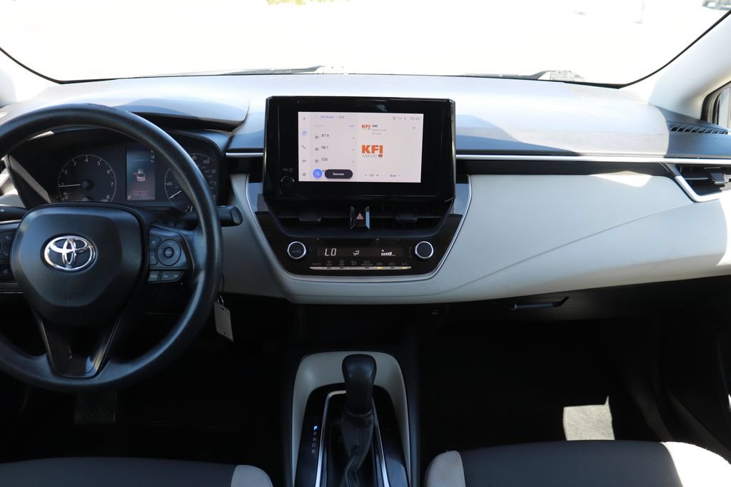 Used 2024 Toyota Corolla LE FWD image 15