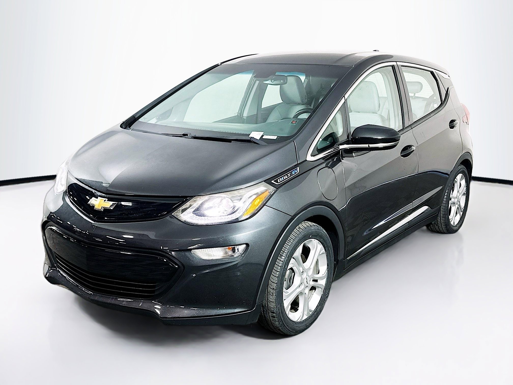 Used 2017 Chevrolet Bolt LT image 3