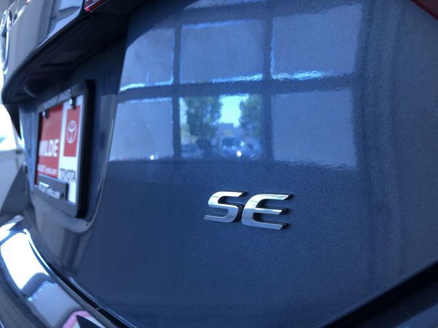 Used 2019 Toyota Corolla SE FWD image 17