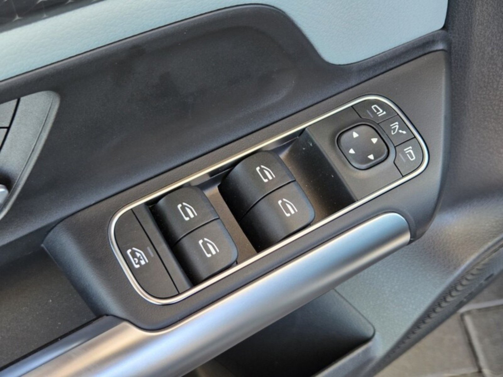 Certified 2026 Mercedes-Benz GLA 250 image 24