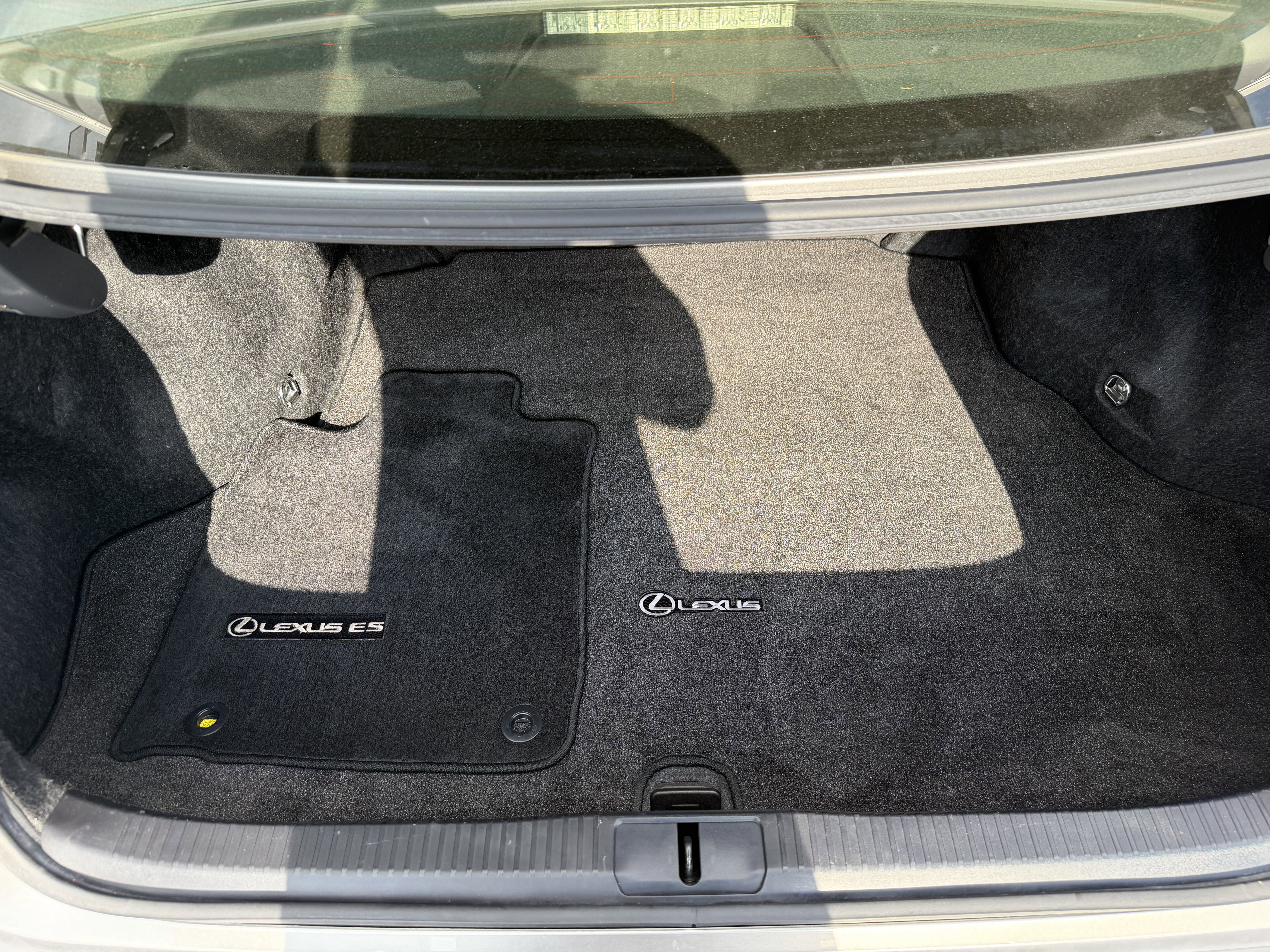 Used 2015 Lexus ES 350 w/ Luxury Package FWD image 27