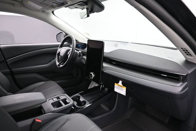 New 2026 Ford Mustang Mach-E Select w/ Comfort Package Lite RWD image 35