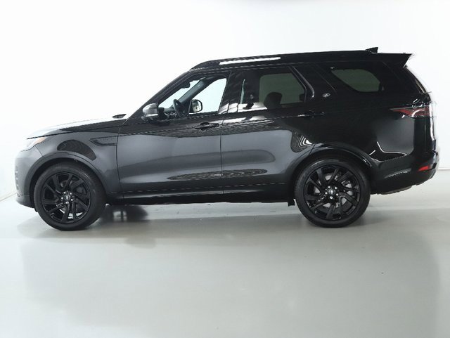 Used 2024 Land Rover Discovery Dynamic SE image 4