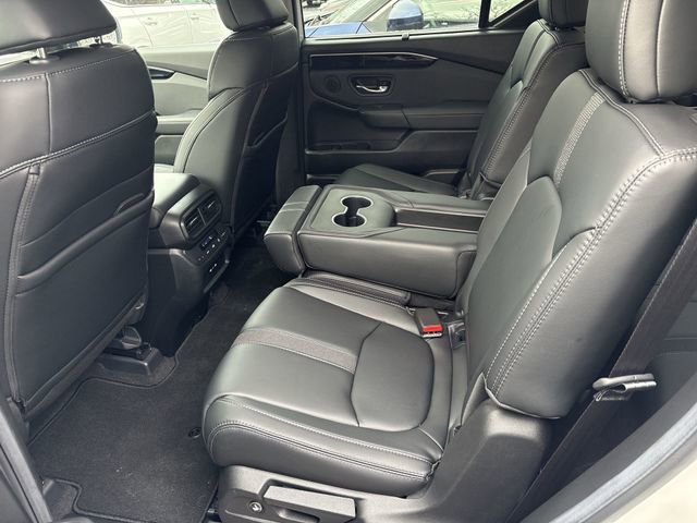 Used 2025 Honda Pilot EX-L image 25