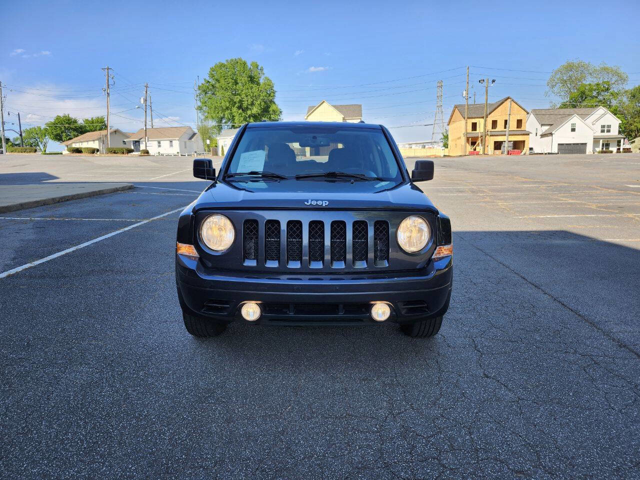 Used 2015 Jeep Patriot Latitude w/ Trailer Tow Prep Group FWD image 3