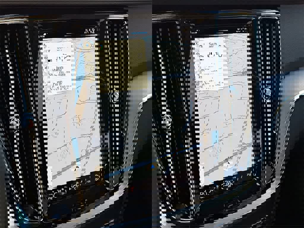 Used 2024 Volvo S60 B5 Core image 18