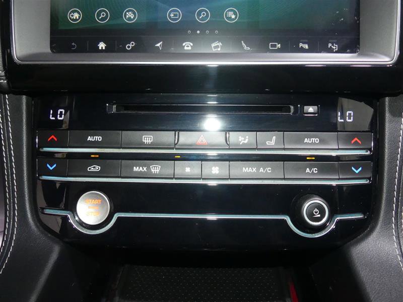 Used 2019 Jaguar F-PACE S image 40