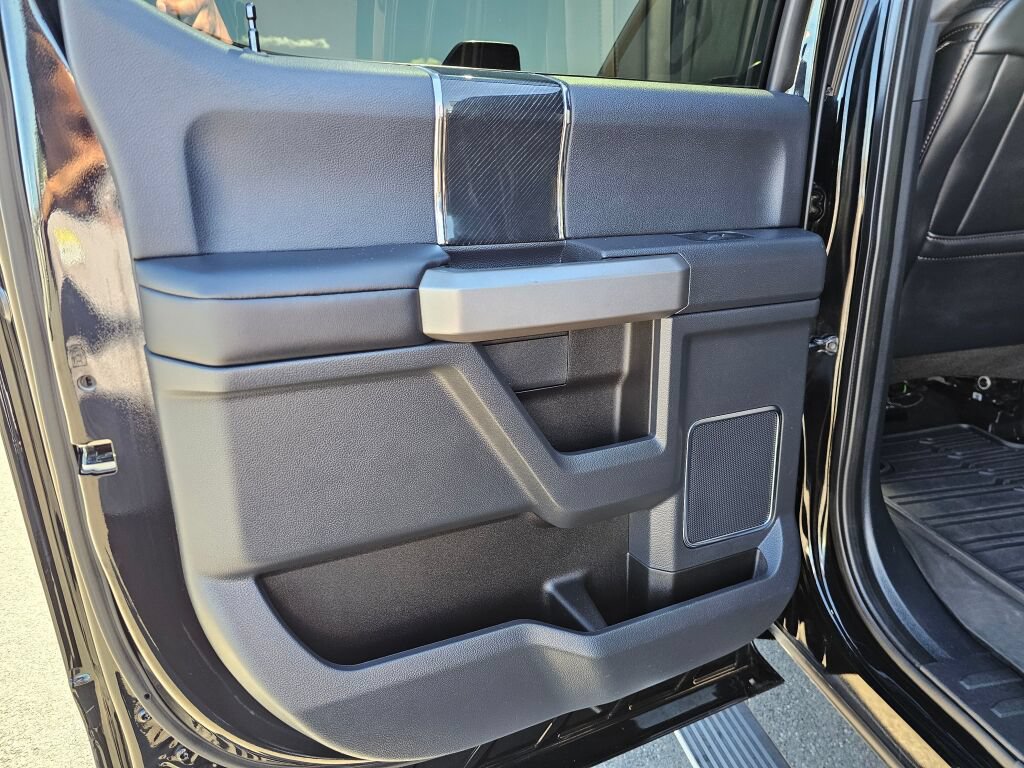 Used 2022 Ford F350 Platinum AWD/4WD image 12