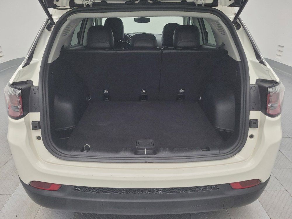 Used 2021 Jeep Compass Latitude image 29