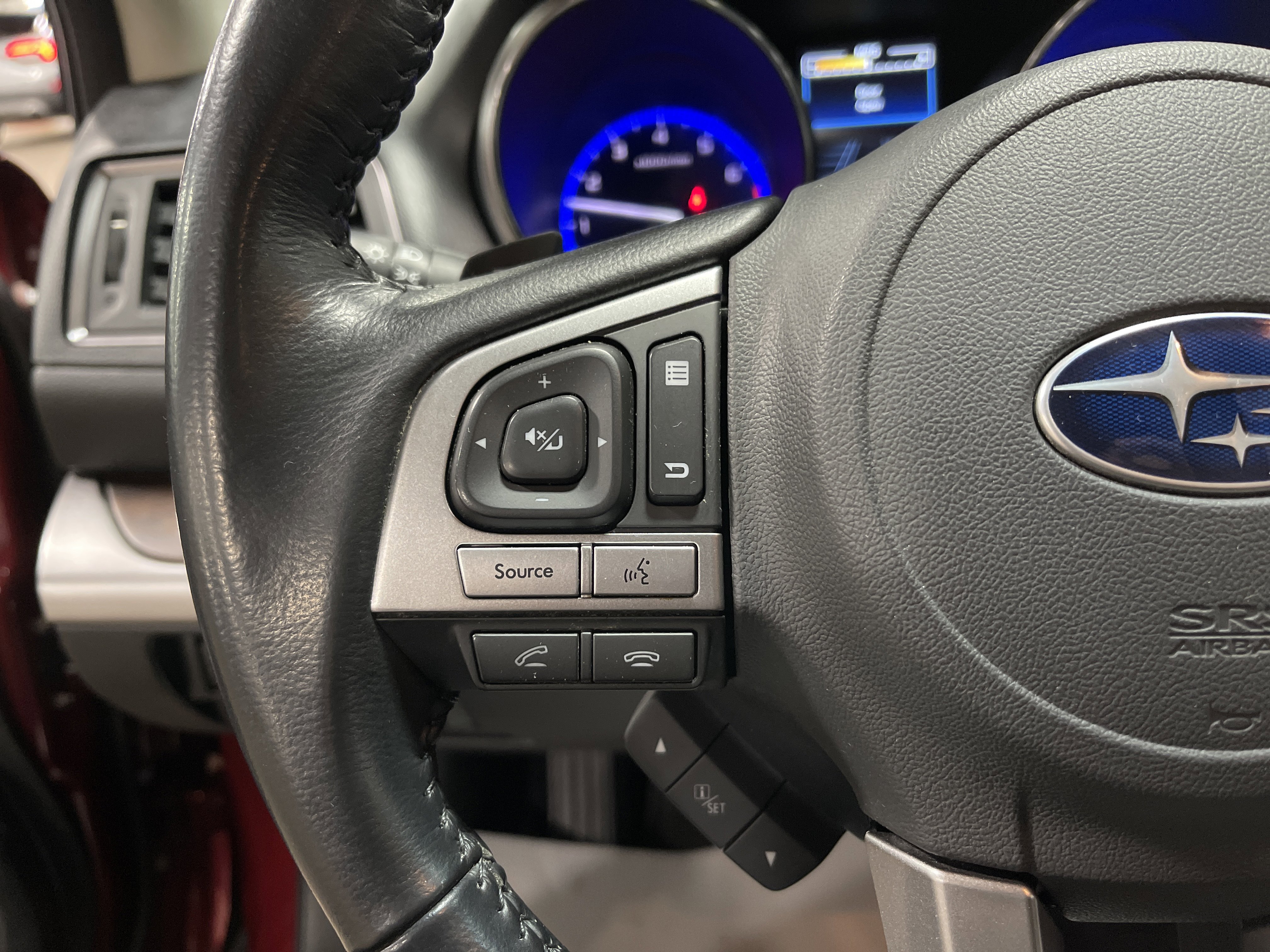 Used 2016 Subaru Outback 3.6R Limited image 18