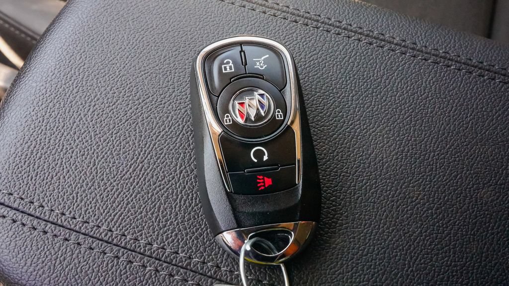 Used 2023 Buick Encore GX Select w/ Sport Touring Package FWD image 24