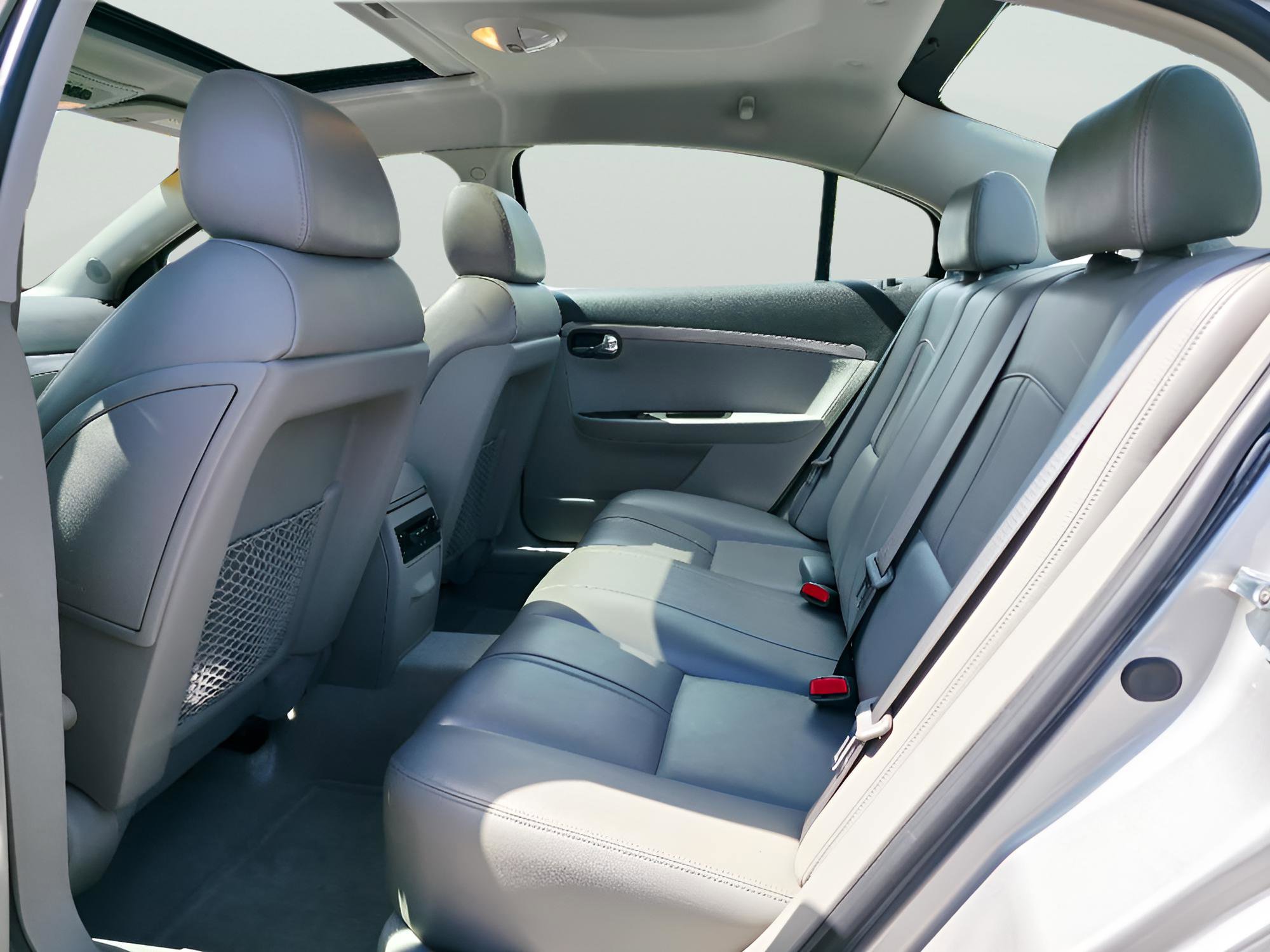 Used 2008 Saturn Aura XR w/ Premium Trim Package image 10