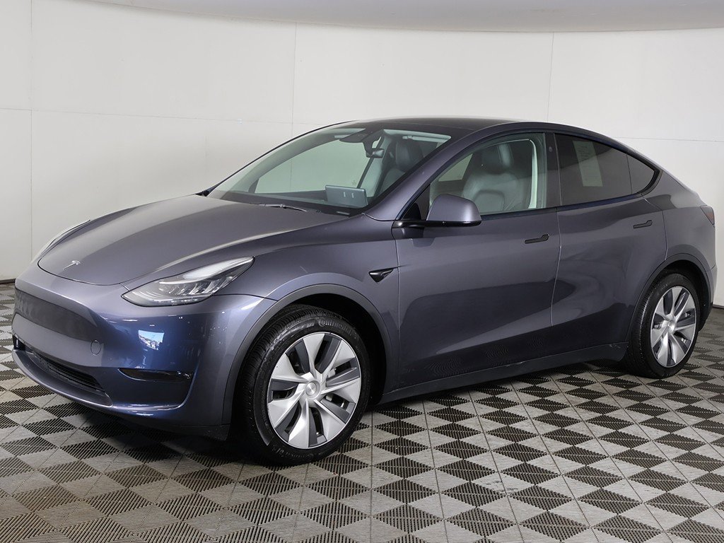 Used 2023 Tesla Model Y Long Range image 8