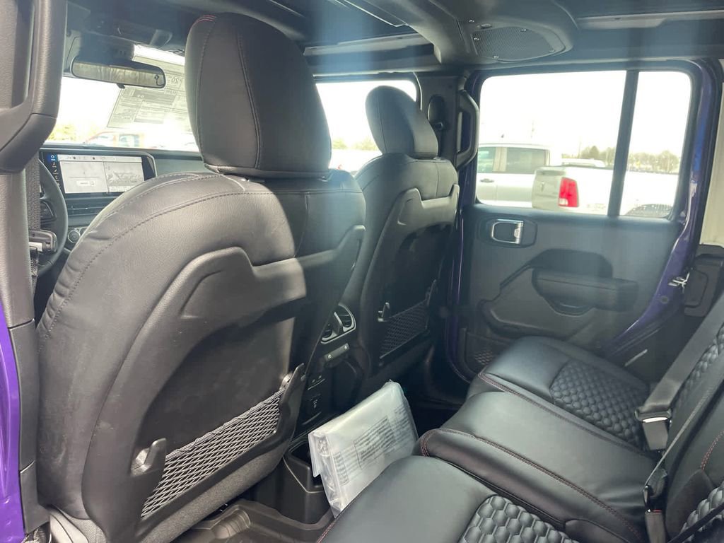 New 2026 Jeep Wrangler Unlimited Rubicon AWD/4WD image 16
