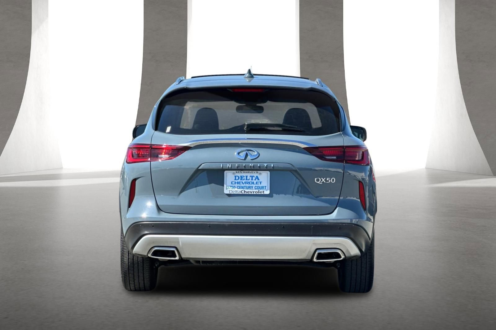 Used 2022 INFINITI QX50 Luxe image 5