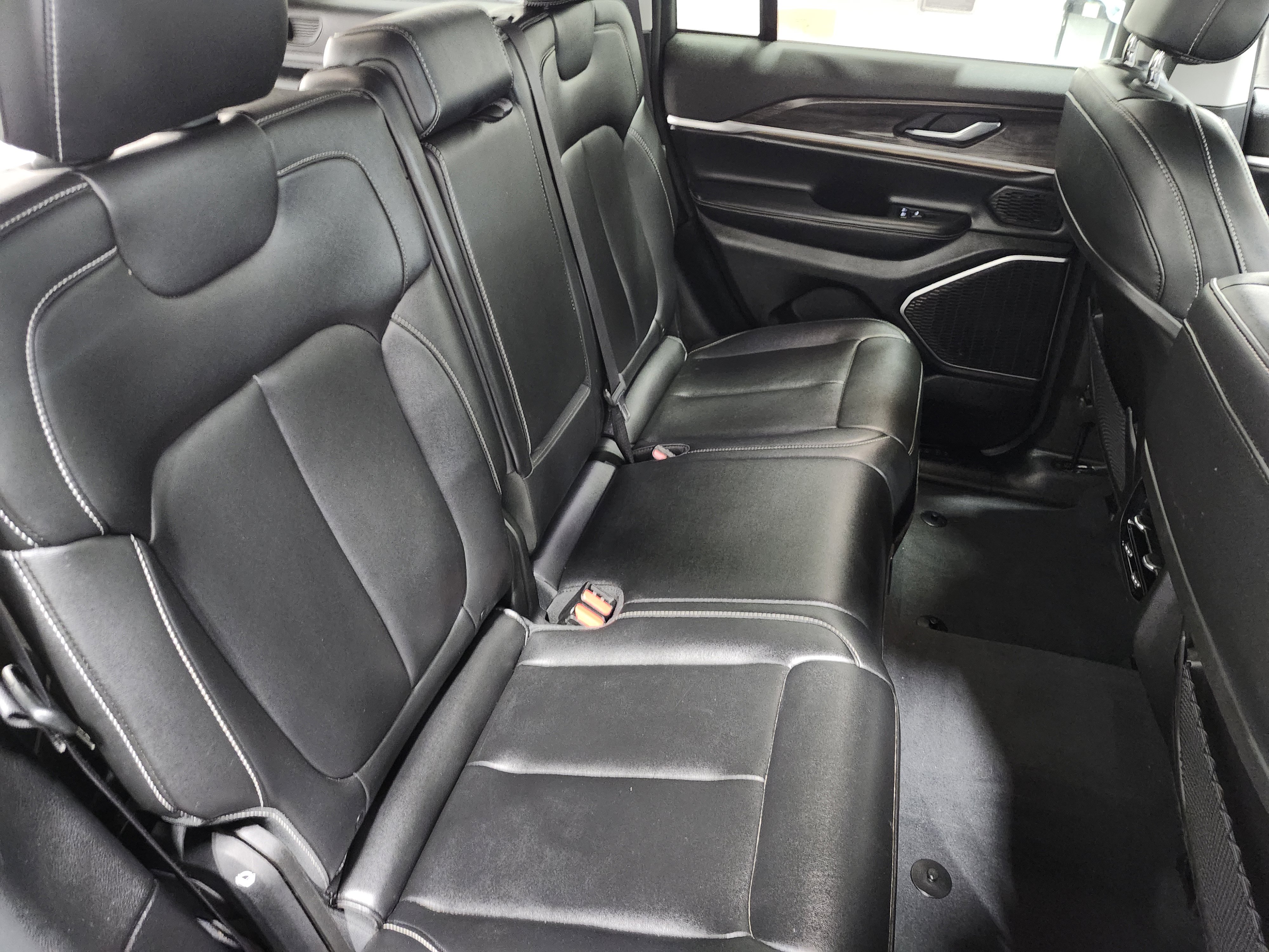 Used 2023 Jeep Grand Cherokee 4WD 4xe image 22