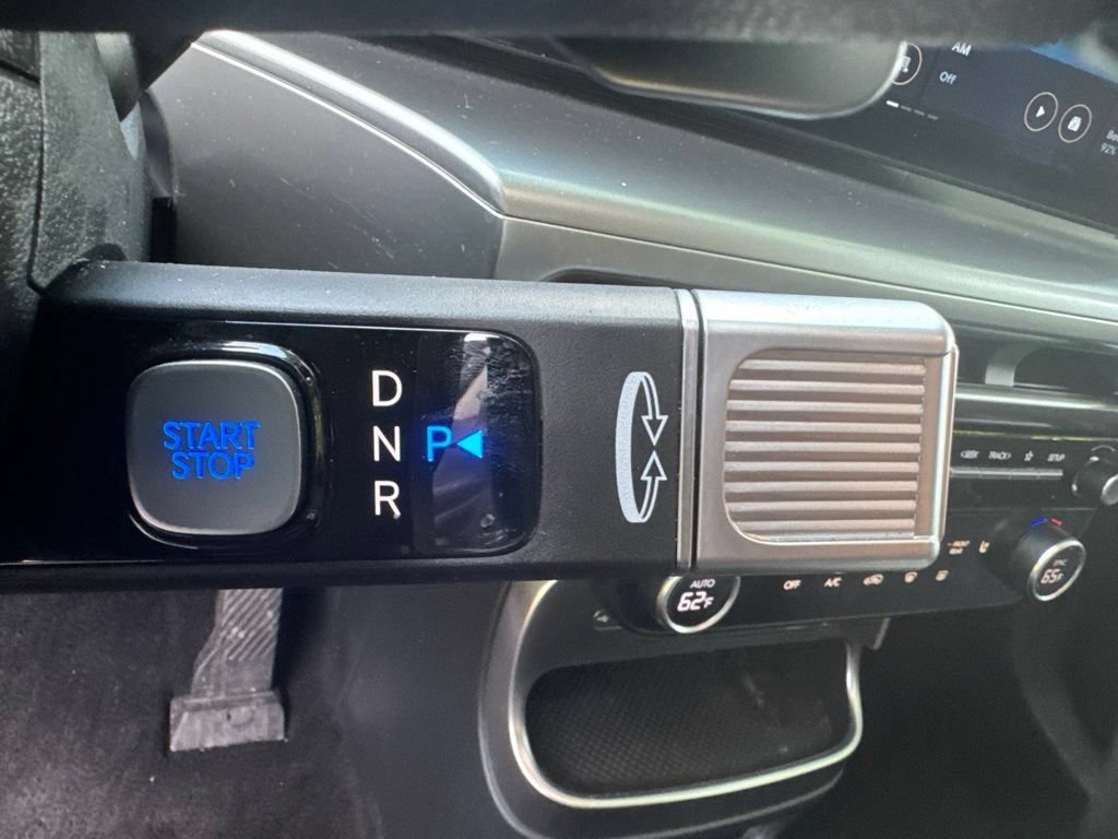Used 2026 Hyundai Ioniq 9 SE AWD/4WD image 13