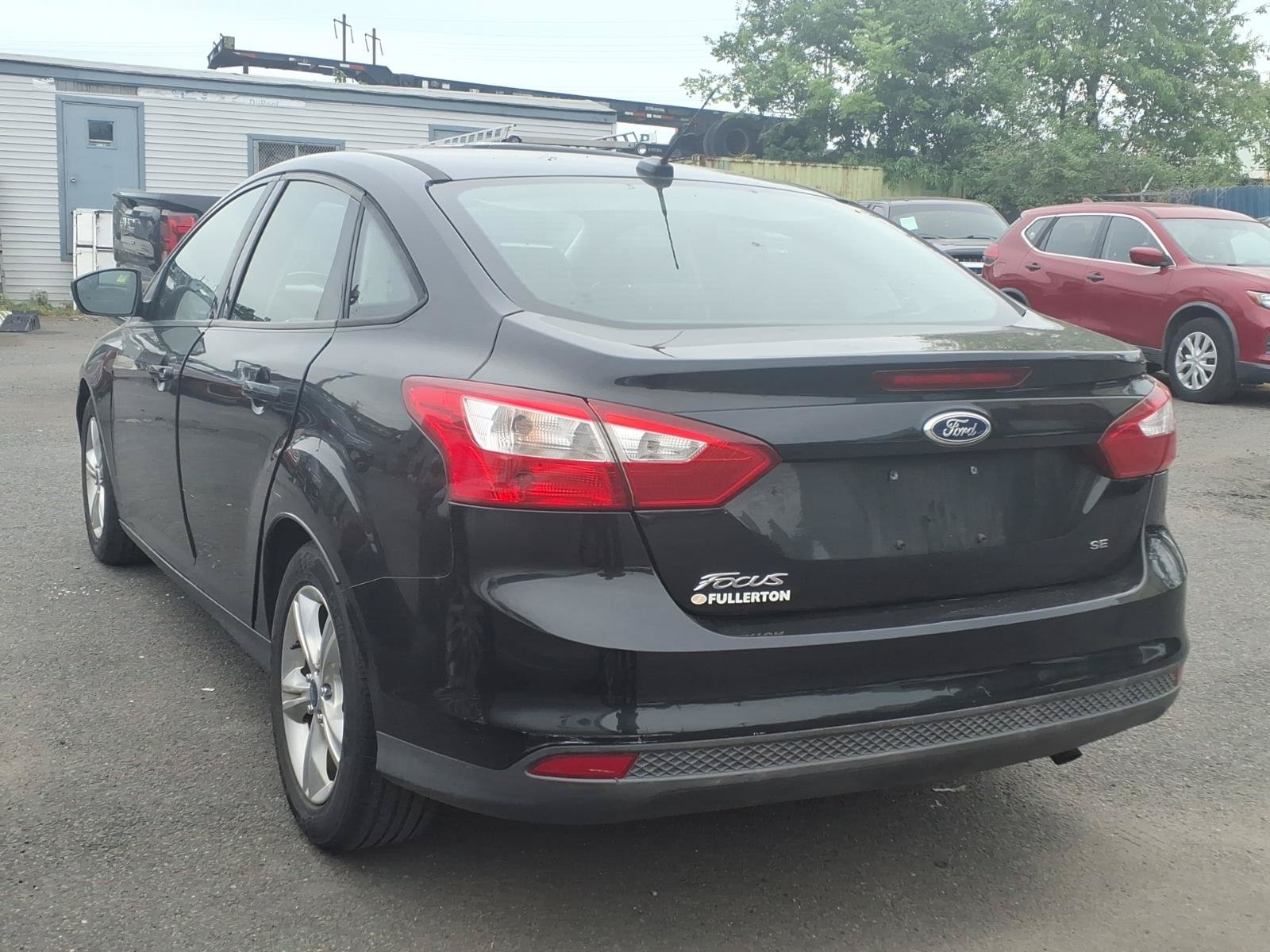 Used 2013 Ford Focus SE FWD image 3