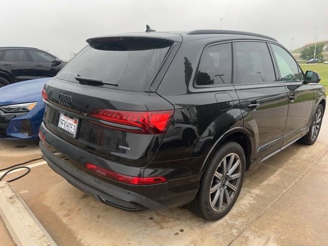 Used 2023 Audi Q7 2.0T Premium Plus w/ Premium Plus Package AWD/4WD image 3