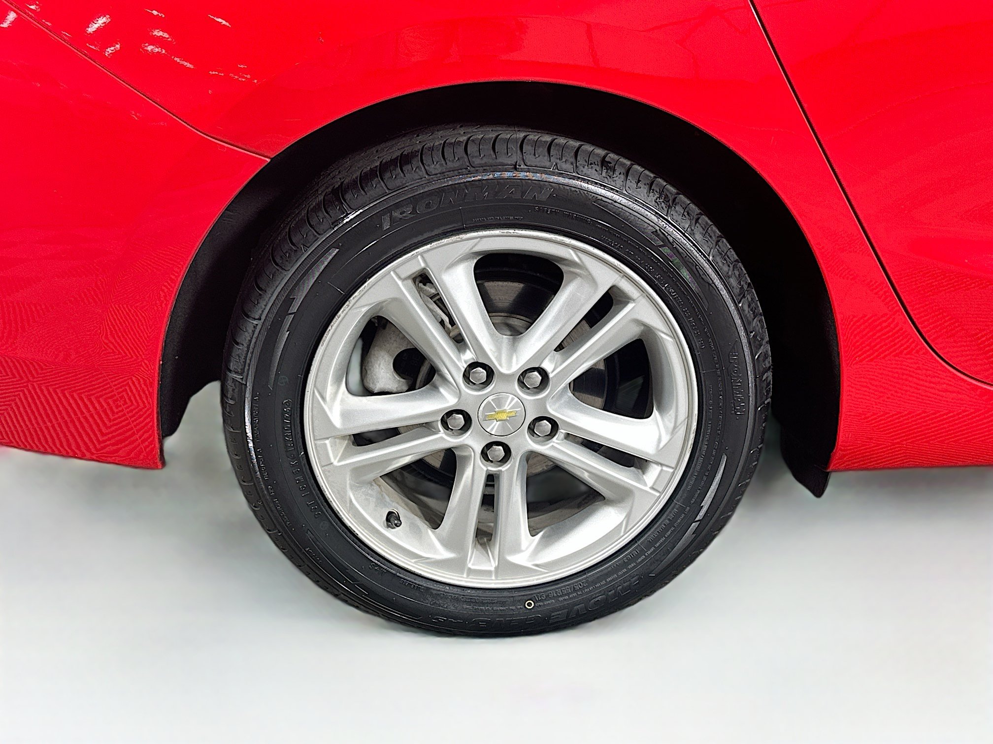 Used 2016 Chevrolet Cruze LT FWD image 11