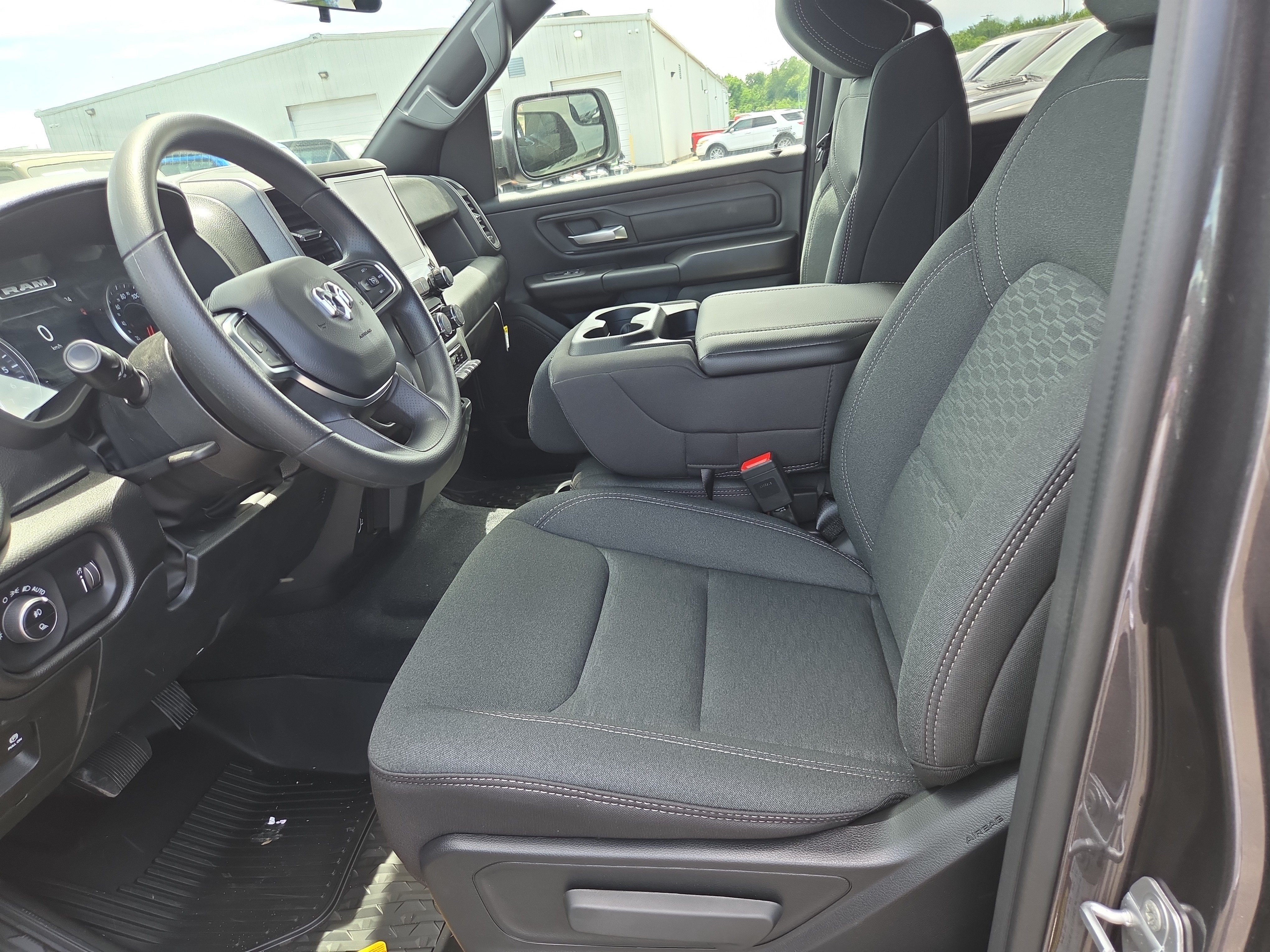 New 2026 RAM 1500 Warlock AWD/4WD image 4