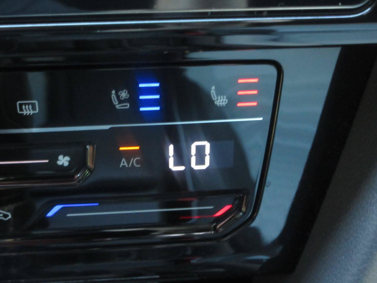 Used 2023 Volkswagen Arteon SEL Premium AWD/4WD image 27