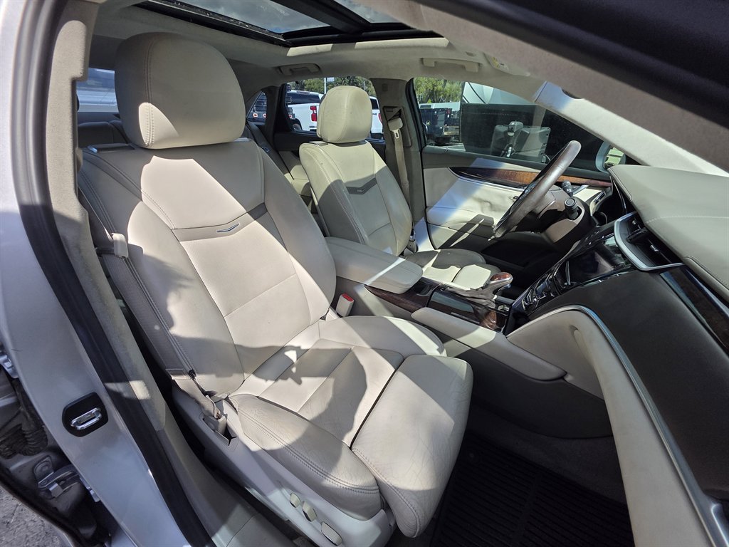 Used 2013 Cadillac XTS Platinum image 27