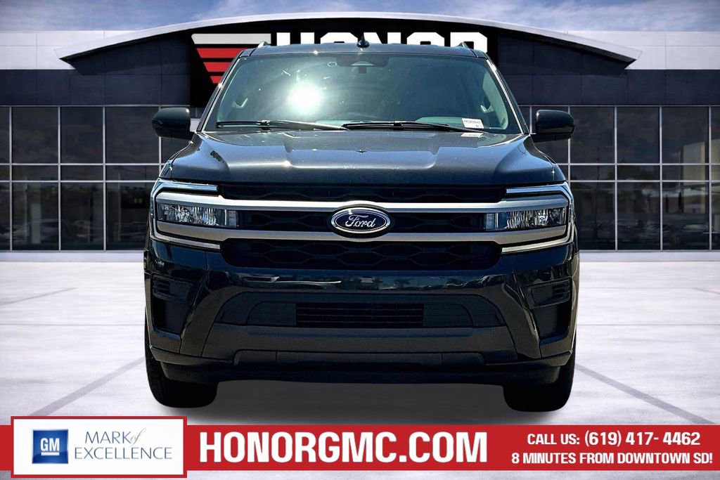 Used 2024 Ford Expedition XLT image 2