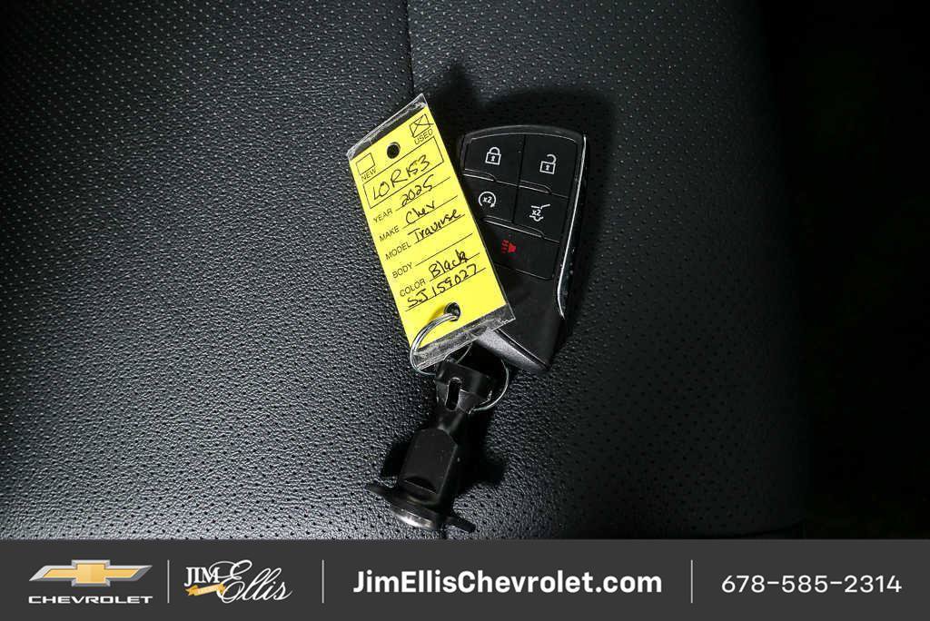 Certified 2025 Chevrolet Traverse LT FWD image 25