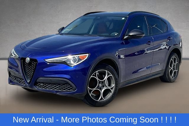 Used 2021 Alfa Romeo Stelvio Sprint w/ Nero Edizione