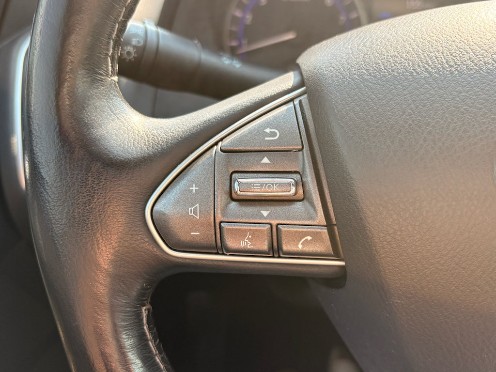 Used 2014 INFINITI Q50 Premium w/ Navigation Package AWD/4WD image 18