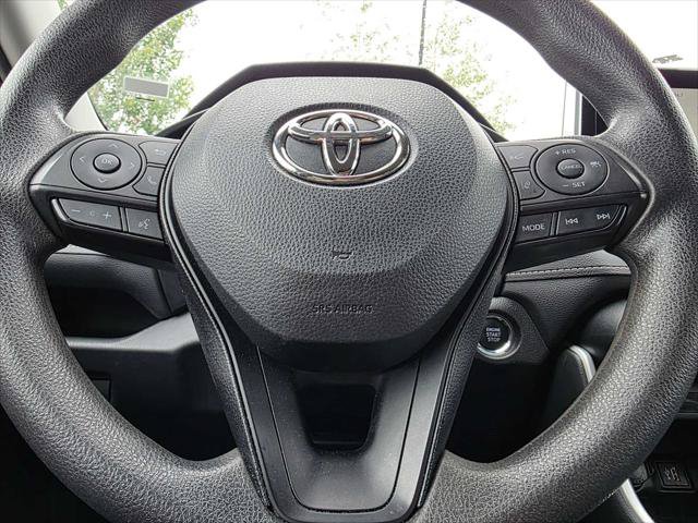 Used 2025 Toyota RAV4 XLE AWD/4WD image 23