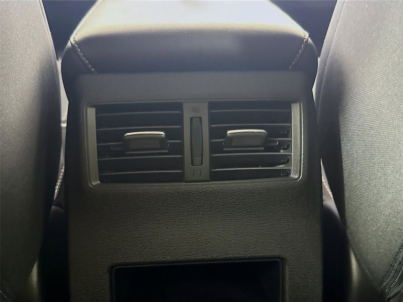 New 2026 Mitsubishi Outlander ES FWD image 16
