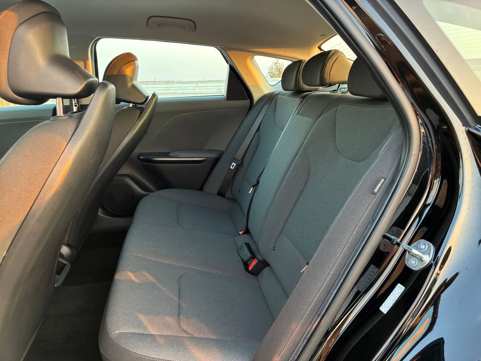 Used 2025 Kia K4 LXS image 24