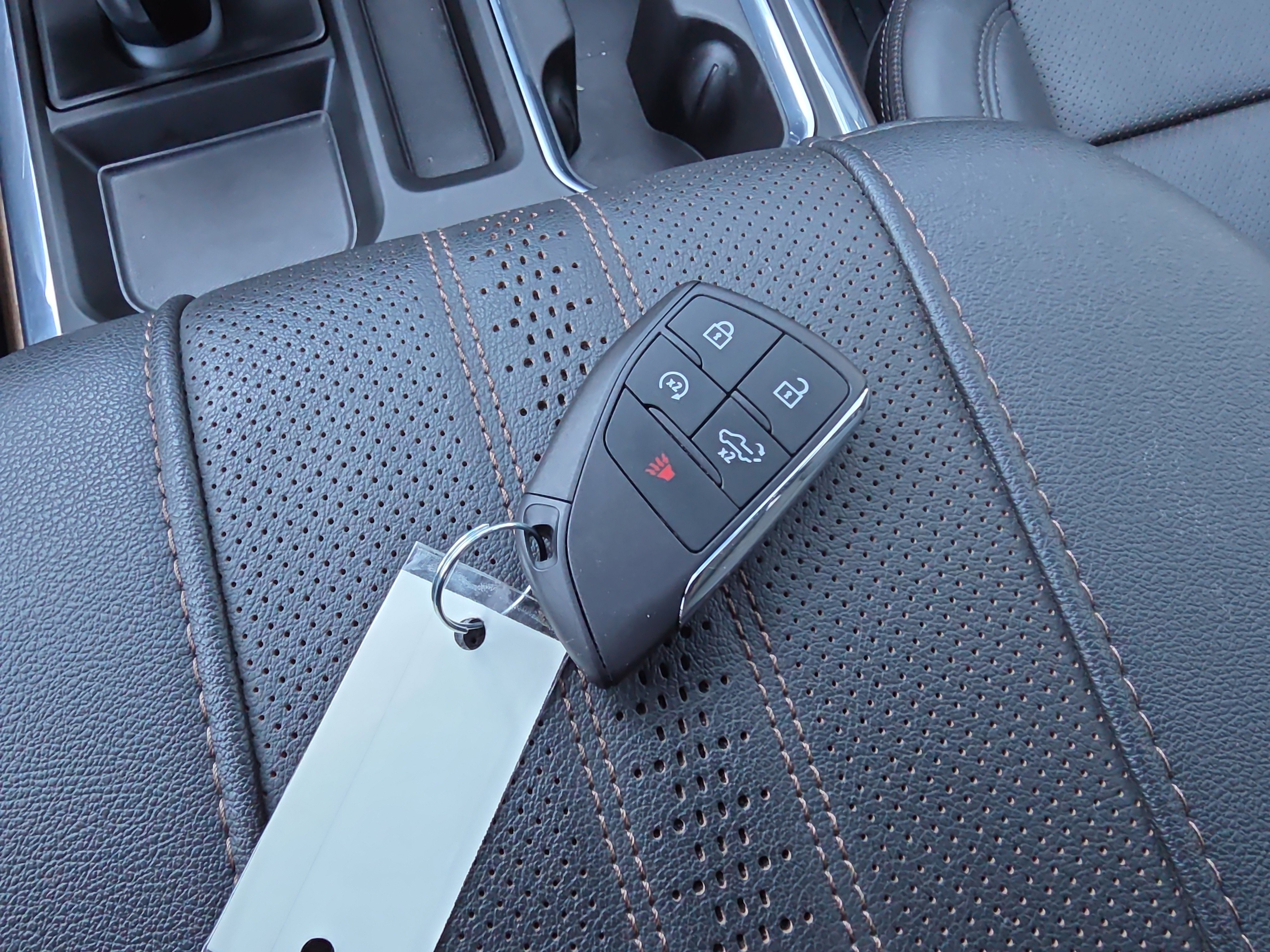 Used 2024 Chevrolet Silverado 1500 High Country w/ High Country Premium Package image 38