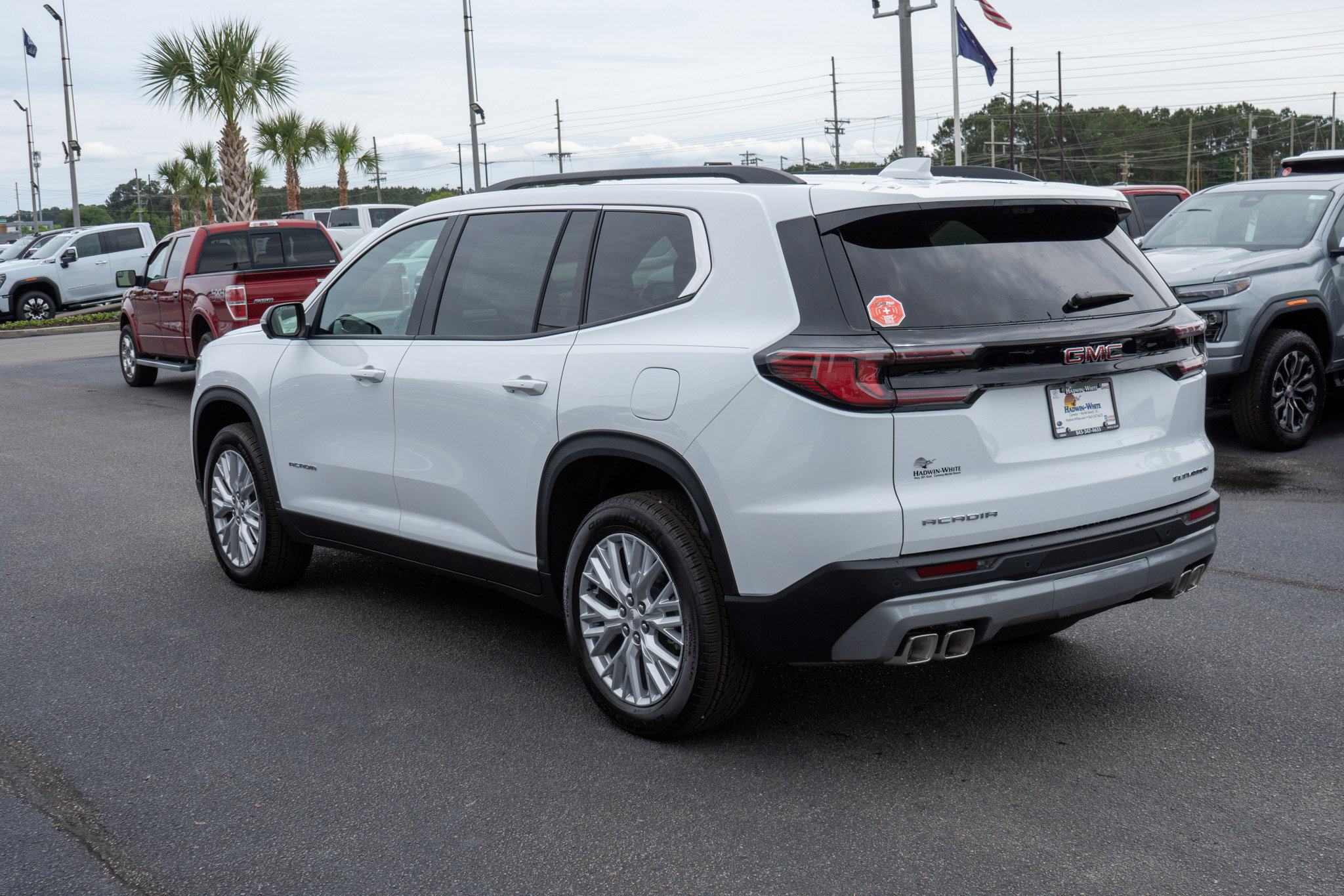 New 2026 GMC Acadia Elevation FWD image 5