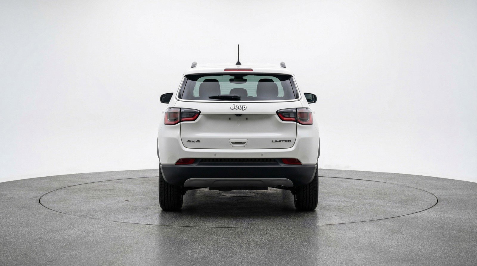 Used 2025 Jeep Compass Latitude image 7