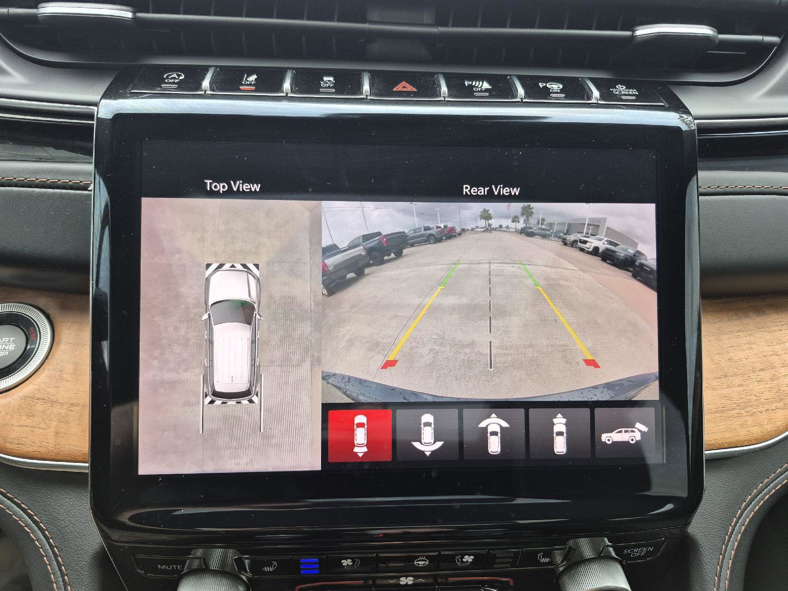 Used 2023 Jeep Grand Cherokee Summit image 25