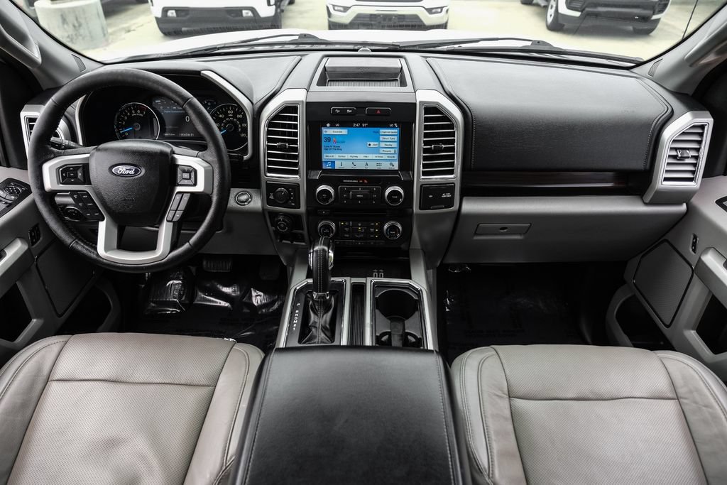 Used 2016 Ford F150 Lariat w/ Equipment Group 502A Luxury AWD/4WD image 11