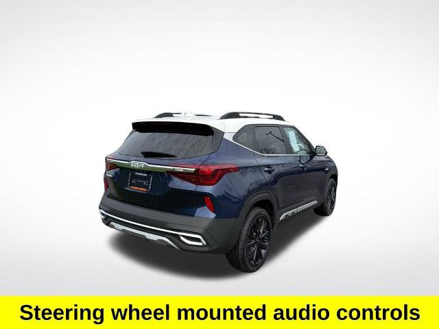 Used 2022 Kia Seltos Nightfall Edition image 7