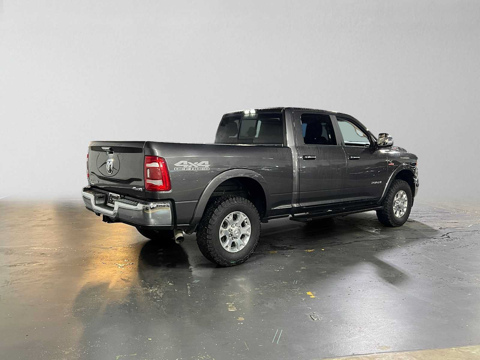 Used 2022 RAM 2500 Laramie AWD/4WD image 3