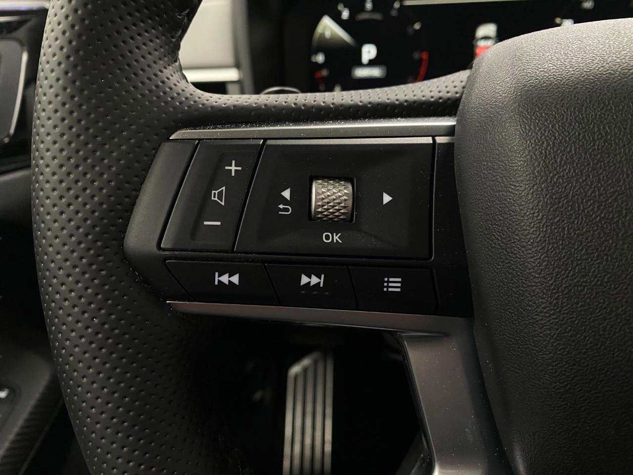 New 2026 Mitsubishi Outlander SEL image 16